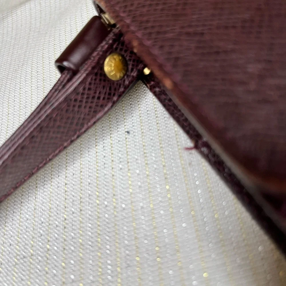 Louis Vuitton Taiga Selenga Pochette Clutch in Burgundy , COA included - Picture 7 of 15